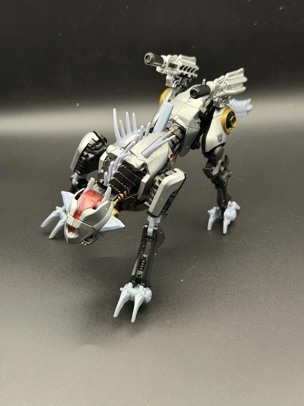 Transformers: Hunt for the Decepticons (HFTD) Deluxe Class Sea Attack Ravage
